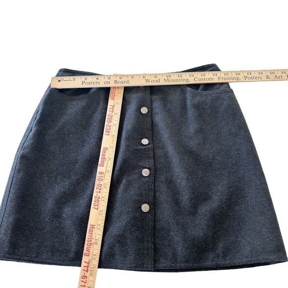 Gap Wool Mini Skirt Sz 8 Charcoal Gray Snap Down Front Pockets Classic Clueless - Picture 4 of 9